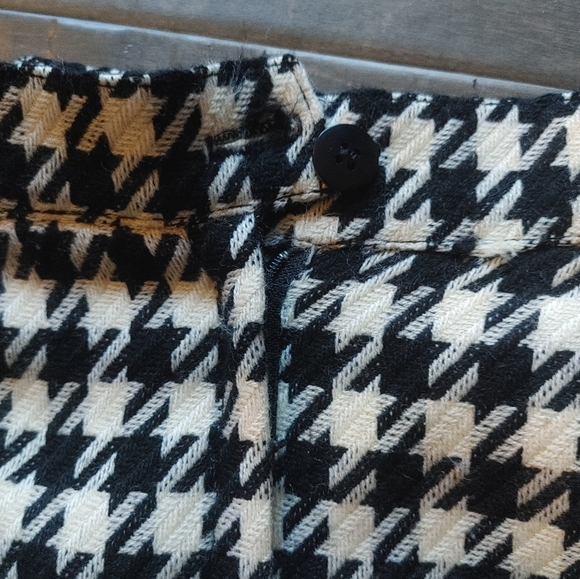 Vintage Houndstooth Pencil Skirt - Picture 3 of 6